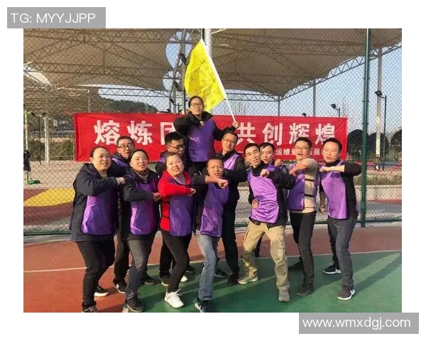 以足球星精神为引领激励青少年拼搏奋进凝聚团队力量共创辉煌